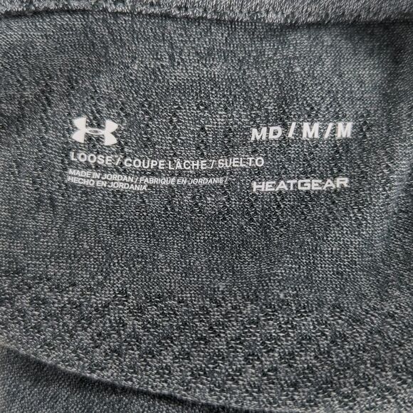 Under Armour Heat Gear Loose V-Neck Size Medium EUC - Picture 2 of 2